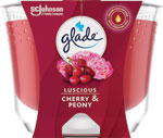 Glade Maxi sviečka Luscious Cherry&Peony 224 g - Teta drogérie eshop
